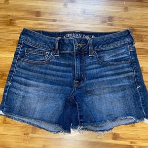A&E shortie shorts